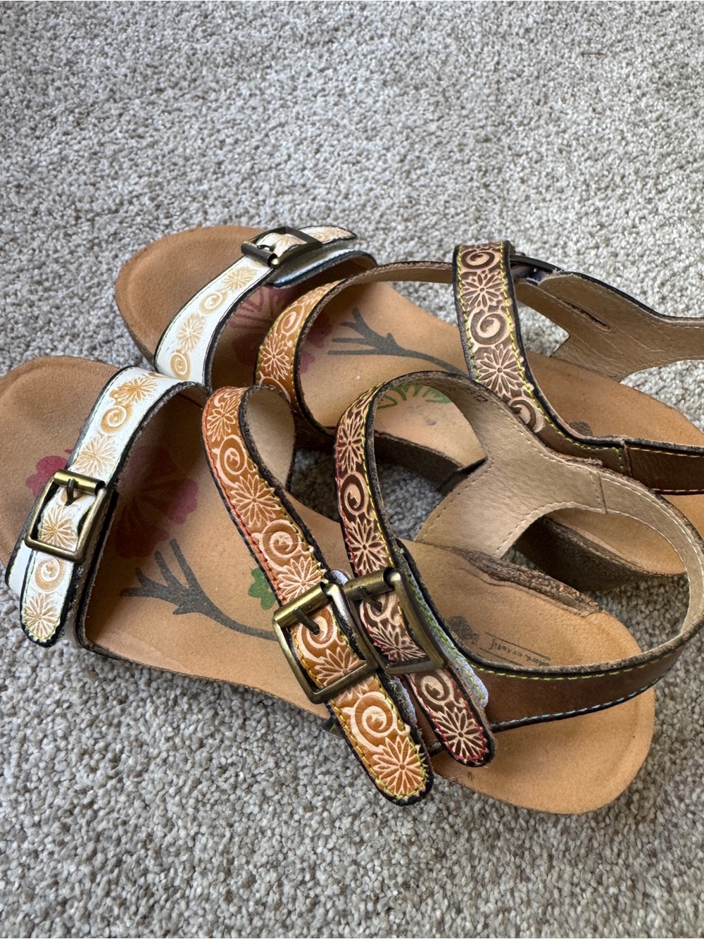L’Artiste Spring Step brown and cream sandals